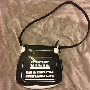 Steve Madden cross body purse